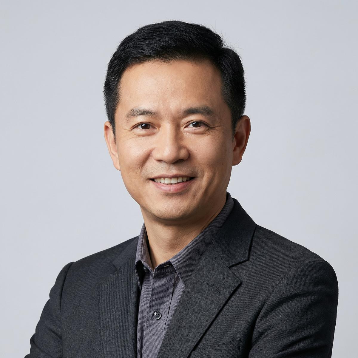 海角网改装总监张伟